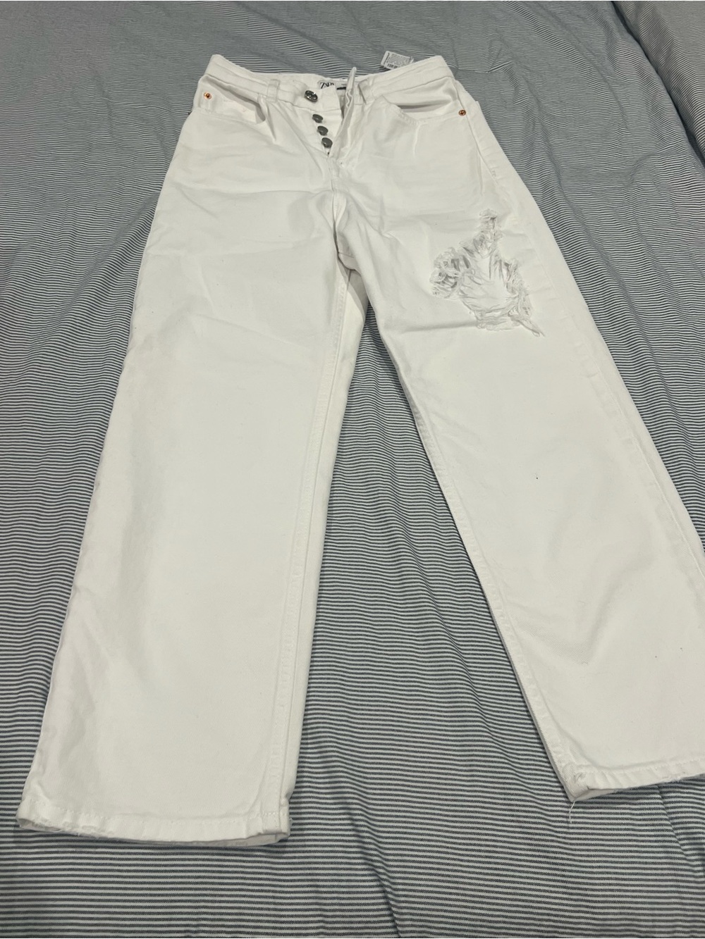 Zara White Button-Fly Jeans